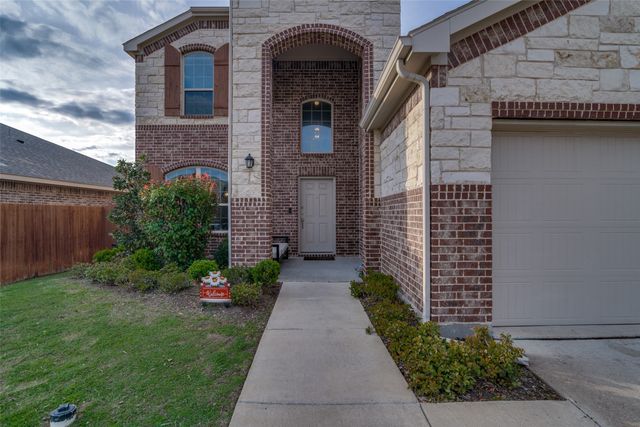 1965 Travertine Avenue, Heartland, TX 75126