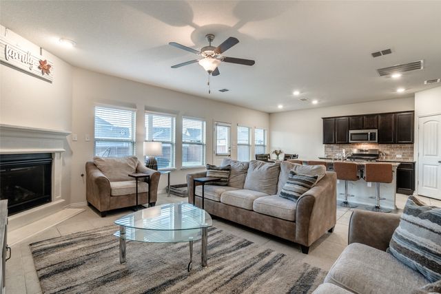 1965 Travertine Avenue, Heartland, TX 75126