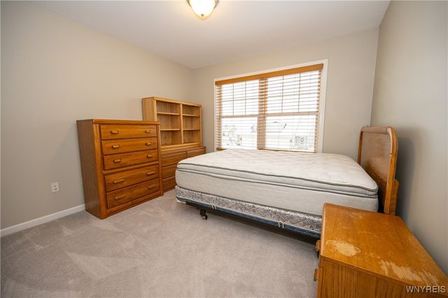 4 Denton Drive, Lancaster, NY 14086