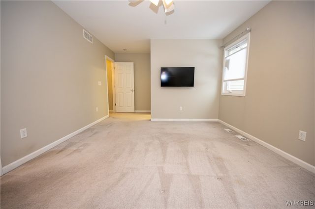 4 Denton Drive, Lancaster, NY 14086