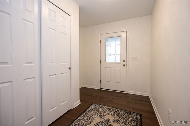 4 Denton Drive, Lancaster, NY 14086