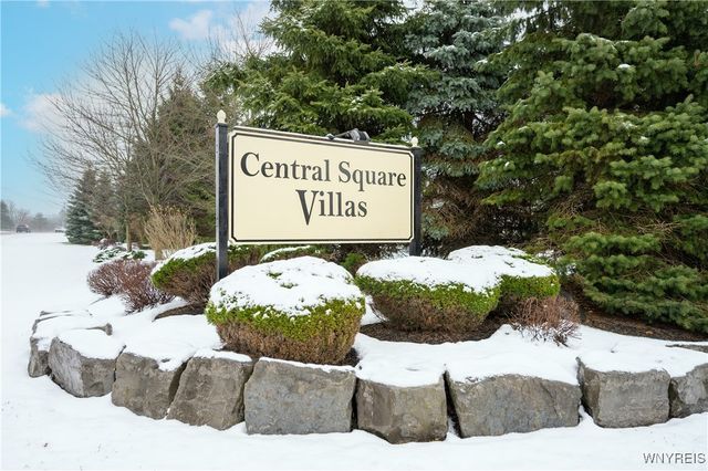 4 Denton Drive, Lancaster, NY 14086