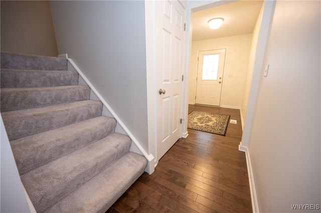 4 Denton Drive, Lancaster, NY 14086