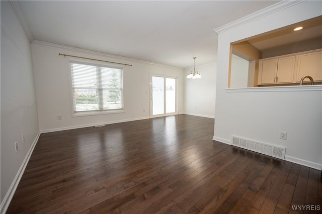 4 Denton Drive, Lancaster, NY 14086