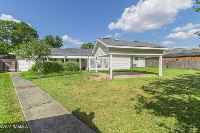 110 Karen Drive, Lafayette, LA 70503