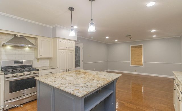 110 Karen Drive, Lafayette, LA 70503