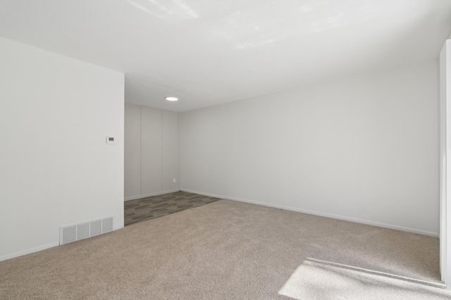 3944 76th Way E, Inver Grove Heights, MN 55076