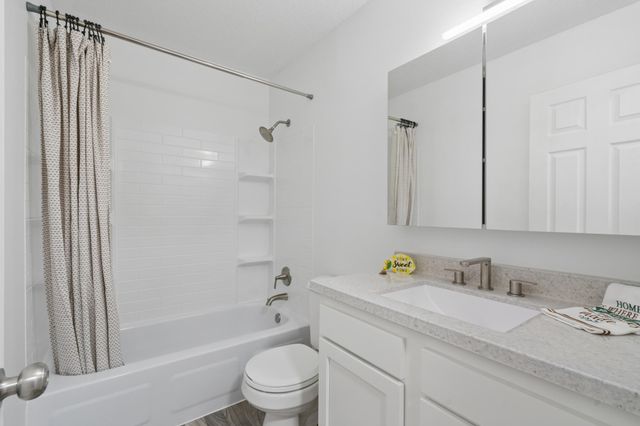 3944 76th Way E, Inver Grove Heights, MN 55076