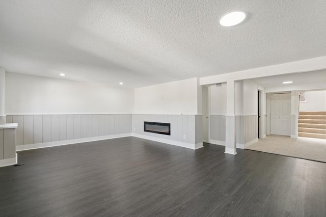 3944 76th Way E, Inver Grove Heights, MN 55076