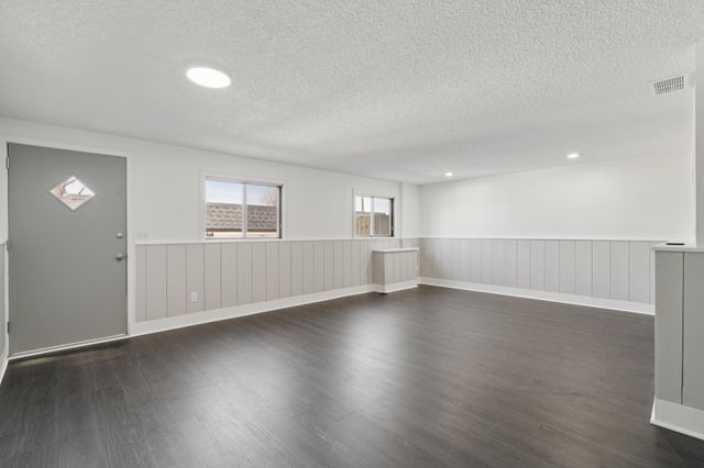 3944 76th Way E, Inver Grove Heights, MN 55076