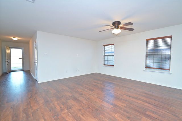 941 Newberry Trail, Fort Worth, TX 76120