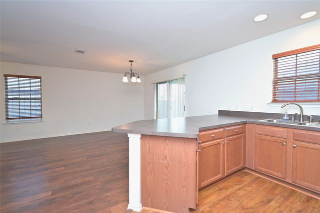 941 Newberry Trail, Fort Worth, TX 76120