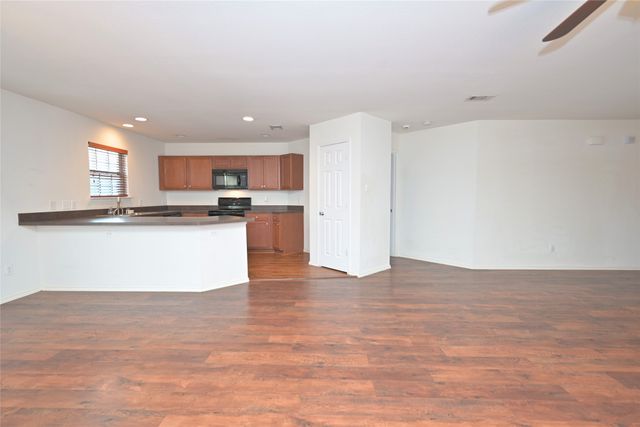 941 Newberry Trail, Fort Worth, TX 76120