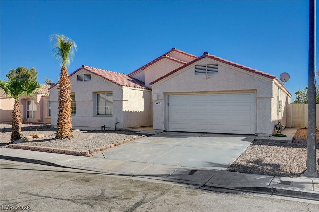 4409 Bucking Bronco Road, North Las Vegas, NV 89032 — photo 2
