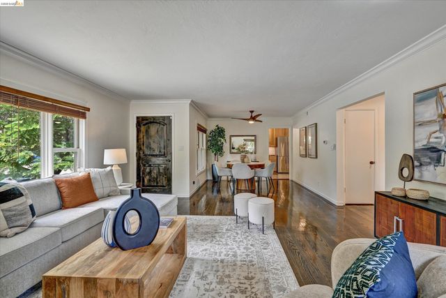4656 Redding St, Oakland, CA 94619