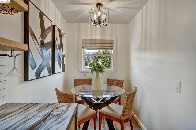4656 Redding St, Oakland, CA 94619
