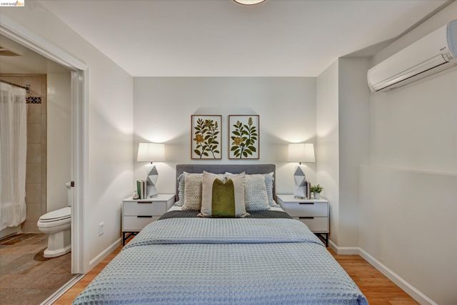 4656 Redding St, Oakland, CA 94619