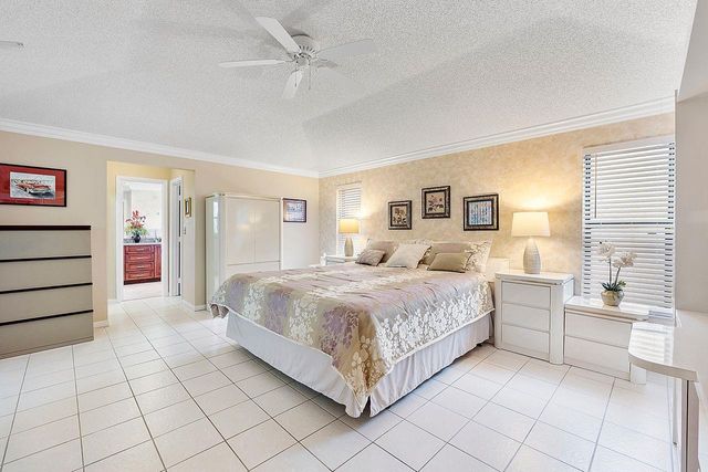 10866 NW 14th St, Coral Springs, FL 33071