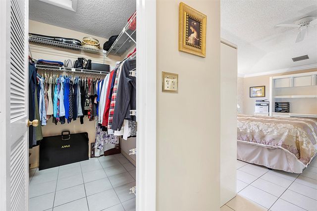 10866 NW 14th St, Coral Springs, FL 33071