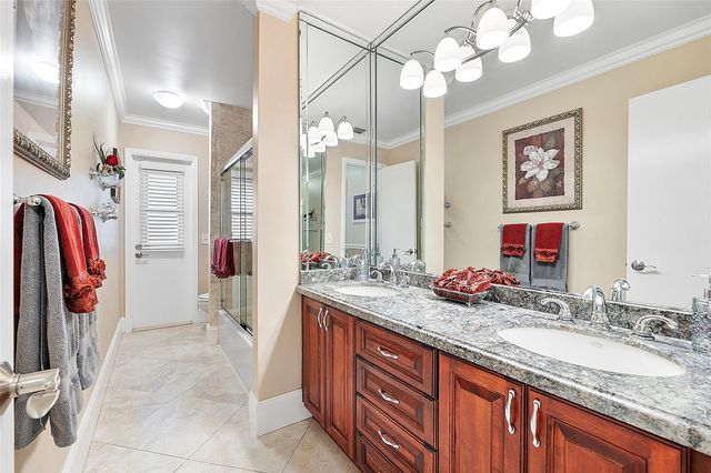 10866 NW 14th St, Coral Springs, FL 33071