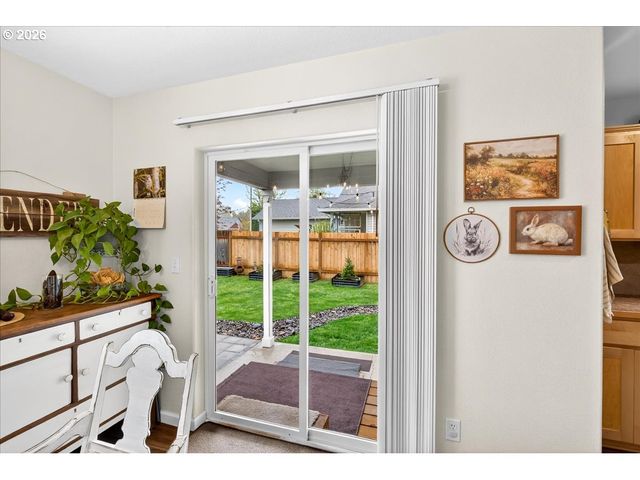 59145 WHITETAIL Ave, St Helens, OR 97051