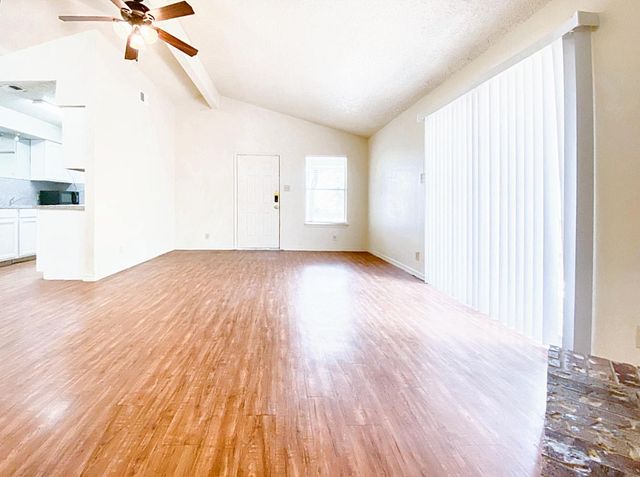 111 Hughson CT, San Marcos, TX 78666