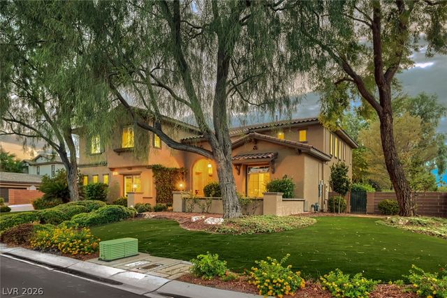 7509 Via Fiorentino Street, Las Vegas, NV 89131