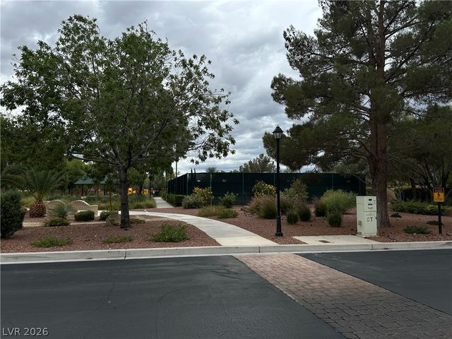 7509 Via Fiorentino Street, Las Vegas, NV 89131