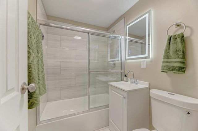 502 Tyler Drive, Carpentersville, IL 60110