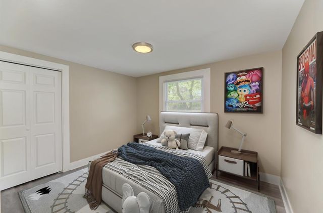 502 Tyler Drive, Carpentersville, IL 60110