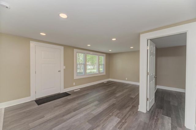 502 Tyler Drive, Carpentersville, IL 60110