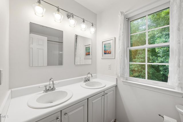 5219 Oakbrook Drive, Durham, NC 27713