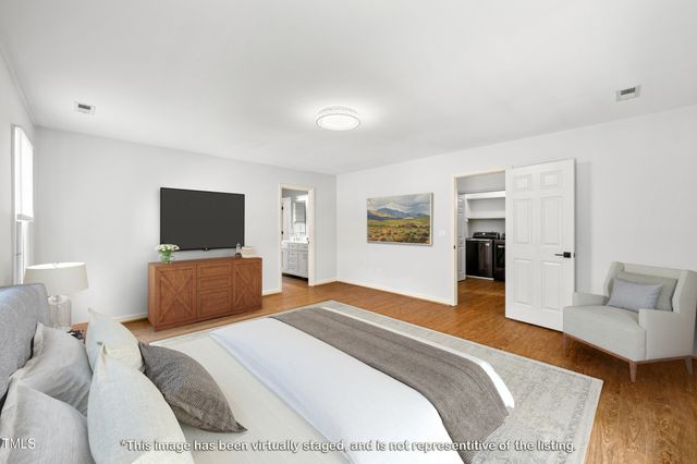 5219 Oakbrook Drive, Durham, NC 27713