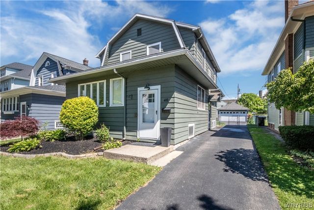 40 Mckinley Avenue, Tonawanda, NY 14217
