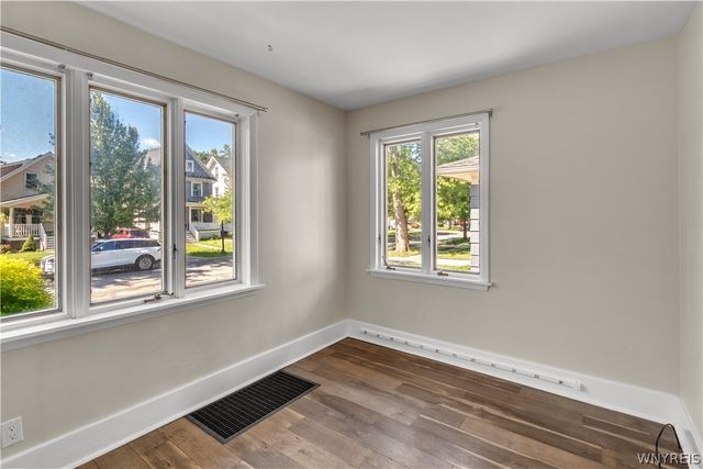 40 Mckinley Avenue, Tonawanda, NY 14217