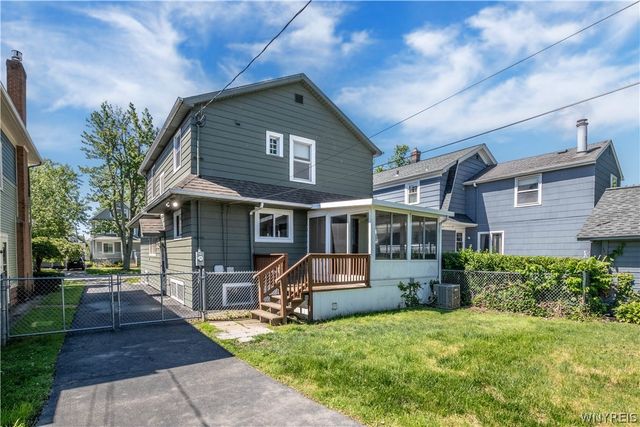 40 Mckinley Avenue, Tonawanda, NY 14217