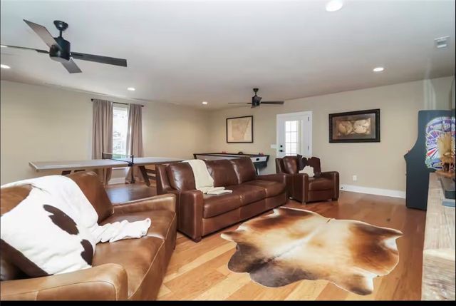 18638 Harmon Road, Fayetteville, AR 72704