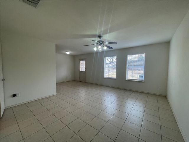 907 Parkplace Ridge, Princeton, TX 75407
