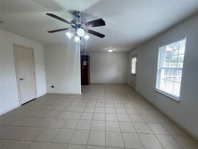 907 Parkplace Ridge, Princeton, TX 75407
