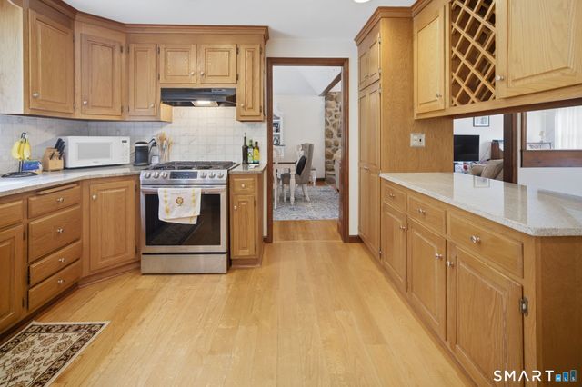 141 Founders Road, Glastonbury, CT 06033