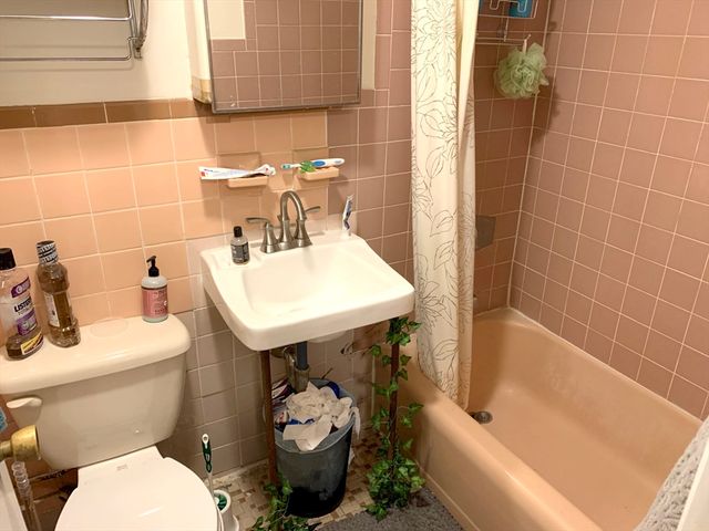 17 Aberdeen St D, Boston, MA 02215