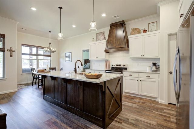2209 Chadwick Drive, Norman, OK 73071