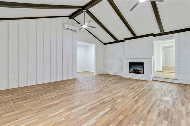 5586 Glore Drive SW, Mableton, GA 30126