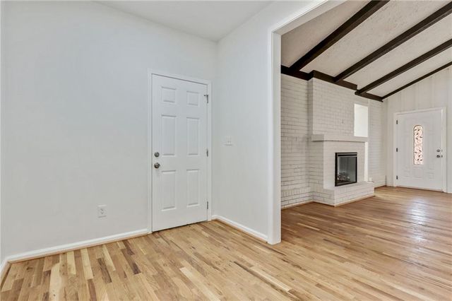 5586 Glore Drive SW, Mableton, GA 30126