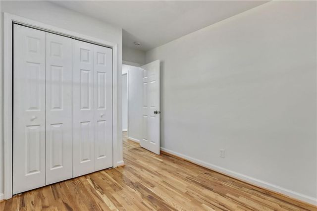 5586 Glore Drive SW, Mableton, GA 30126