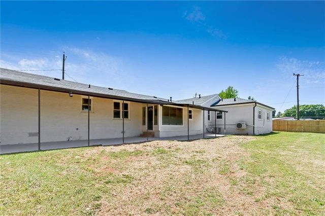 5586 Glore Drive SW, Mableton, GA 30126