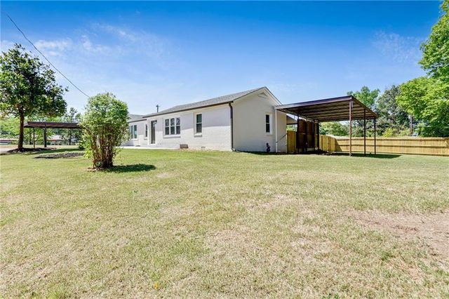 5586 Glore Drive SW, Mableton, GA 30126