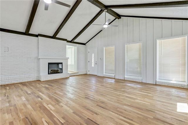 5586 Glore Drive SW, Mableton, GA 30126