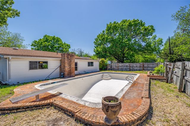 706 Gaylewood Drive, Richardson, TX 75080