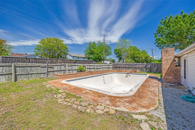 706 Gaylewood Drive, Richardson, TX 75080